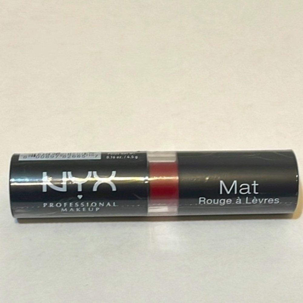 NYX Makeup lipstick Matte Eden MLS27 Sz .16oz
